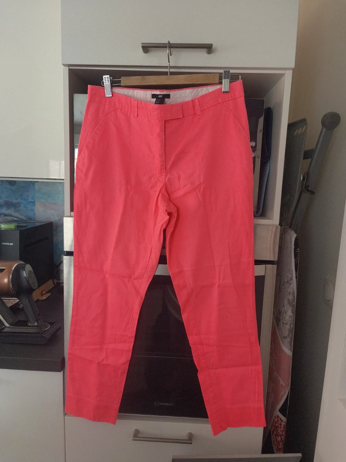 Pantalon rose fluo en superbe état